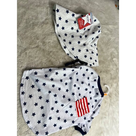 Top Paw tried white & blue tee with hat dog size medium/large - Picture 5 of 6